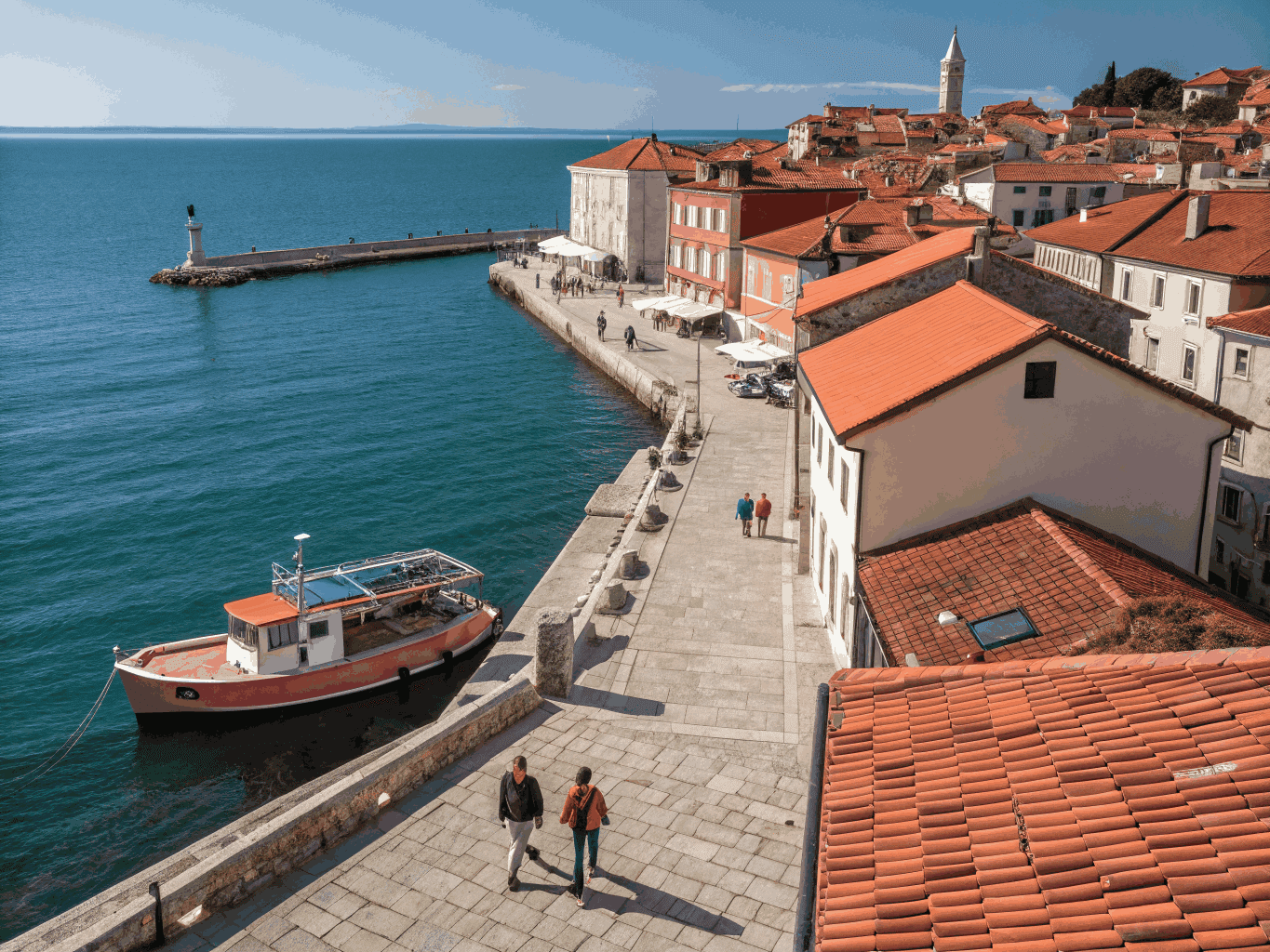 Historische Halbinselstadt Piran an der slowenischen Kueste